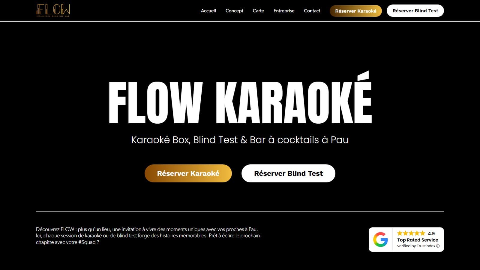 Accueil du site de Flow Karaoké : « Karaoké Box, Blind Test & Bar à cocktails à Pau », en blanc et or sur fond noir