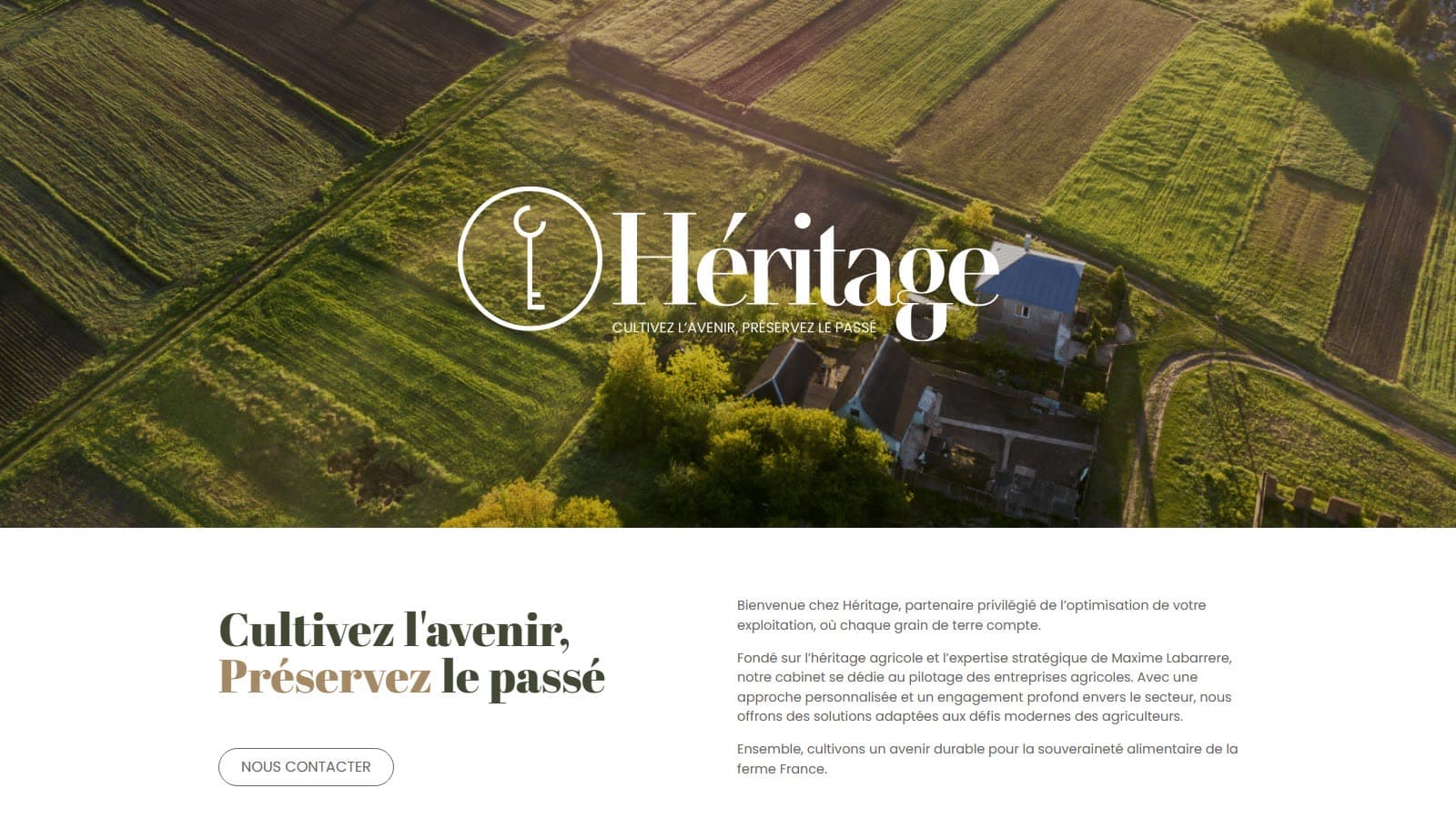 Accueil du site d'Héritage : le logo sur une vue aérienne de parcelles agricoles